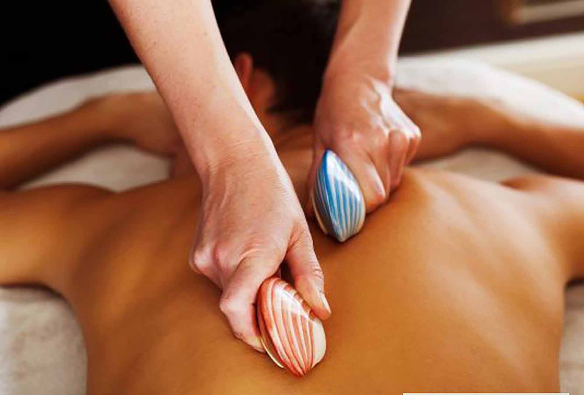Physiotherapist relax Massage to patient